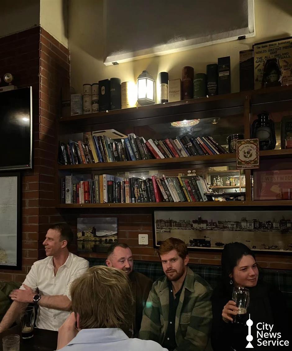 Guinness and gastropubs: where to find good <i 
               data-image-id=