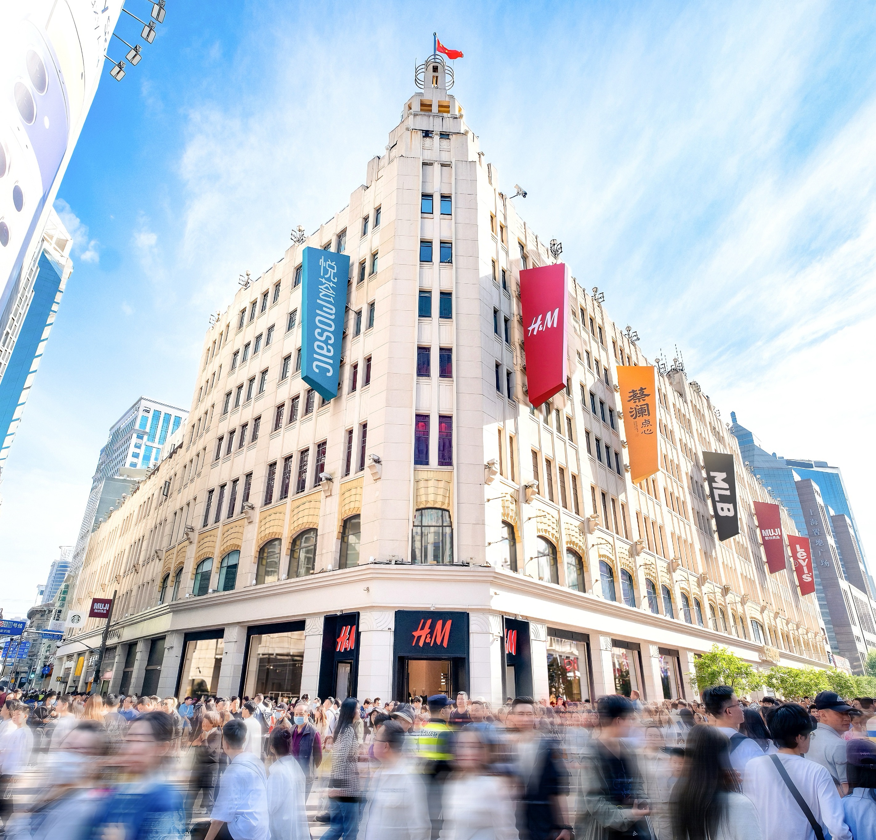 Shanghai reaps May Day holiday bonanza with 16.5 million tourist visits