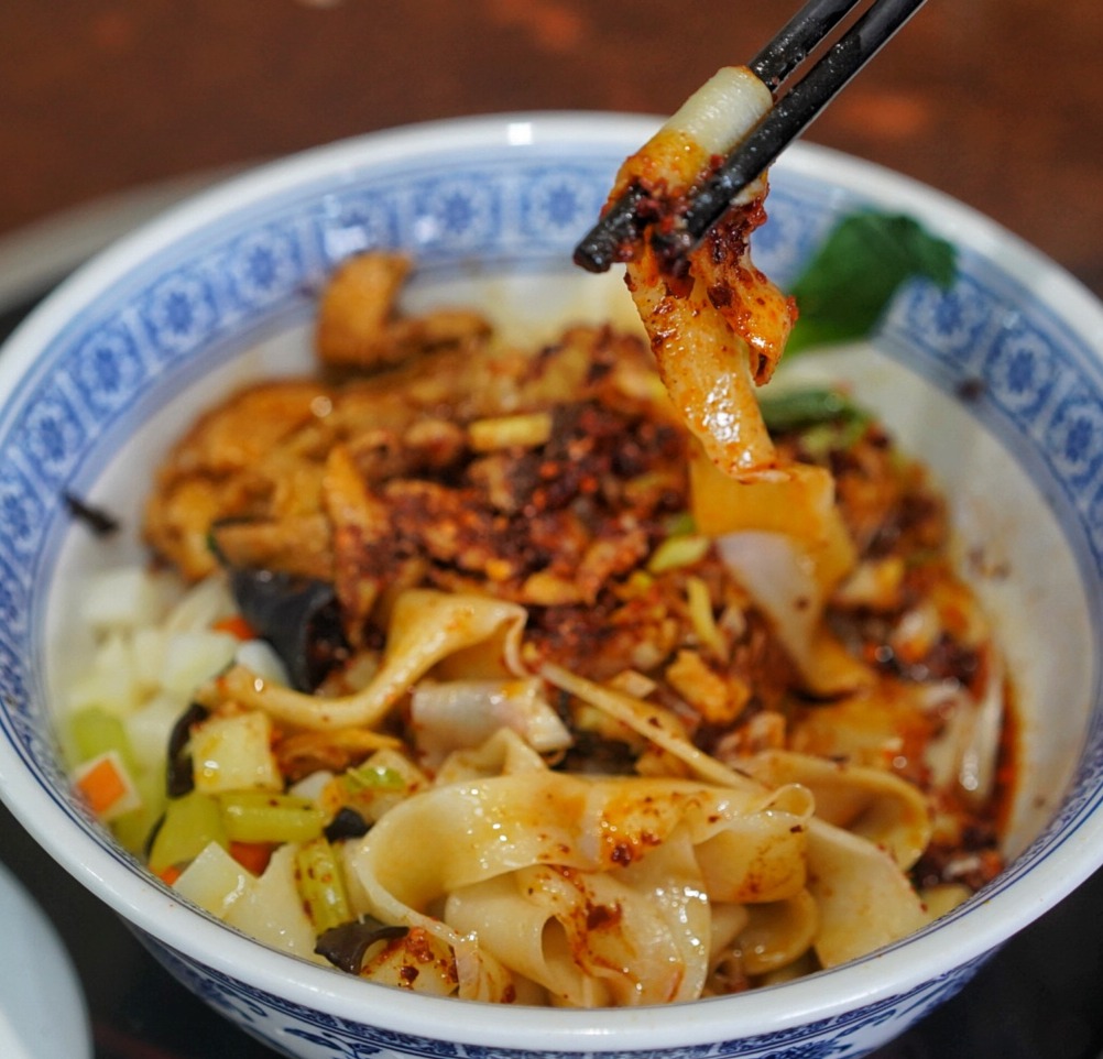 [Hai Lights] 15 DELICIOUS Noodle Dishes to Try in Shanghai