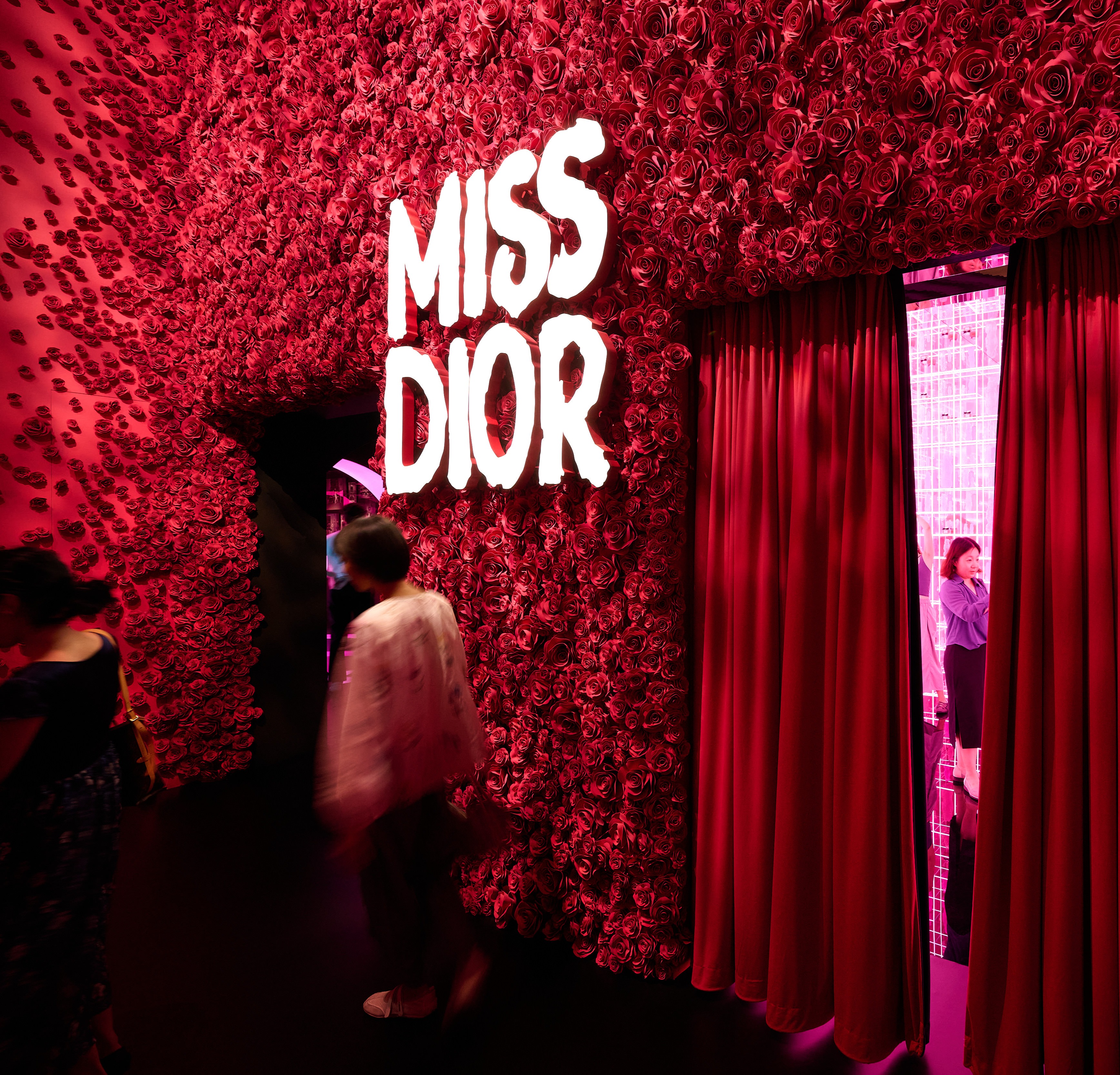 [Fashion Files] Miss Dior, From War to Florals, the Exhibition