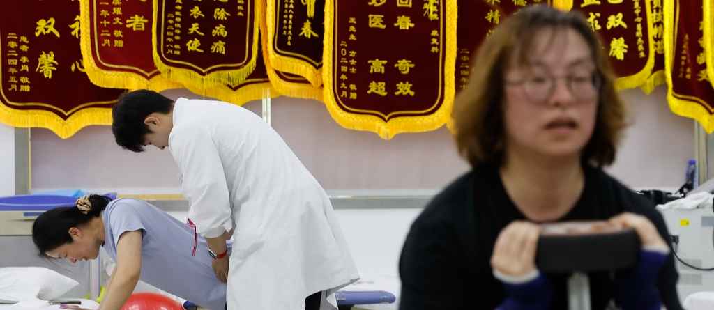 Neighborhood clinics battle the bulge