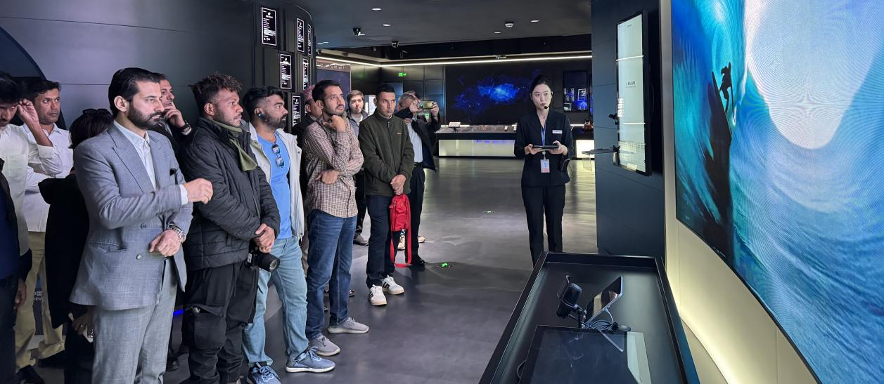 International journalists exploring Shanghai